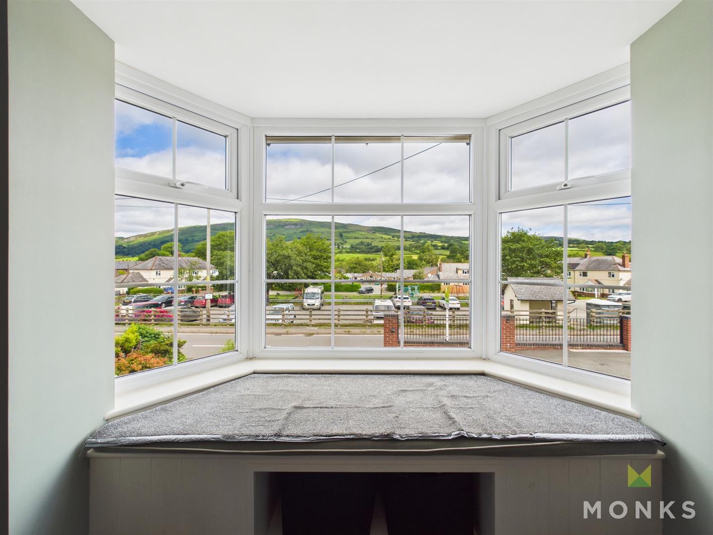 Erw Deg , Penybontfawr, SY10 0NZ For Sale